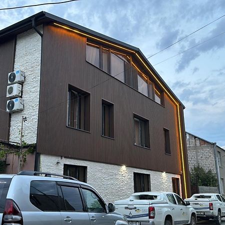 Guest House Elene Гори Екстериор снимка