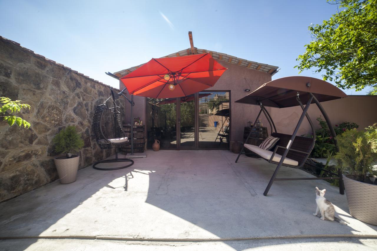 Guest House Elene Гори Екстериор снимка